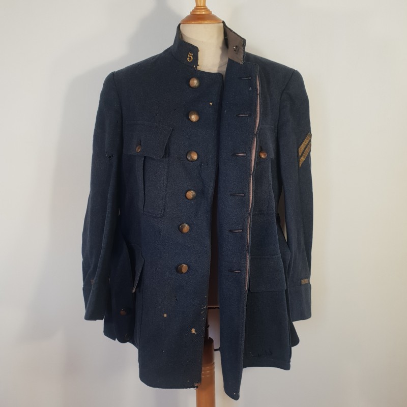 RARE !! VESTE D'UNIFORME D'ADJUDANT CHIFFRE 5 AU COL MODELE 1913 EN DRAP GRIS DE FER BLEUTE DEBUT DE LA GUERRE 1914 1918